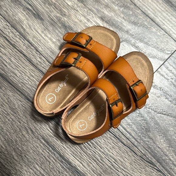 Cat & Jack Reagan toddler sandals size 7 toddler cognac color gently used - Picture 3 of 6